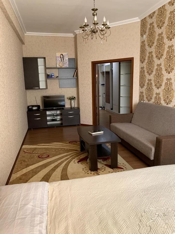 Bishkek, Promenade Appartement Buitenkant foto
