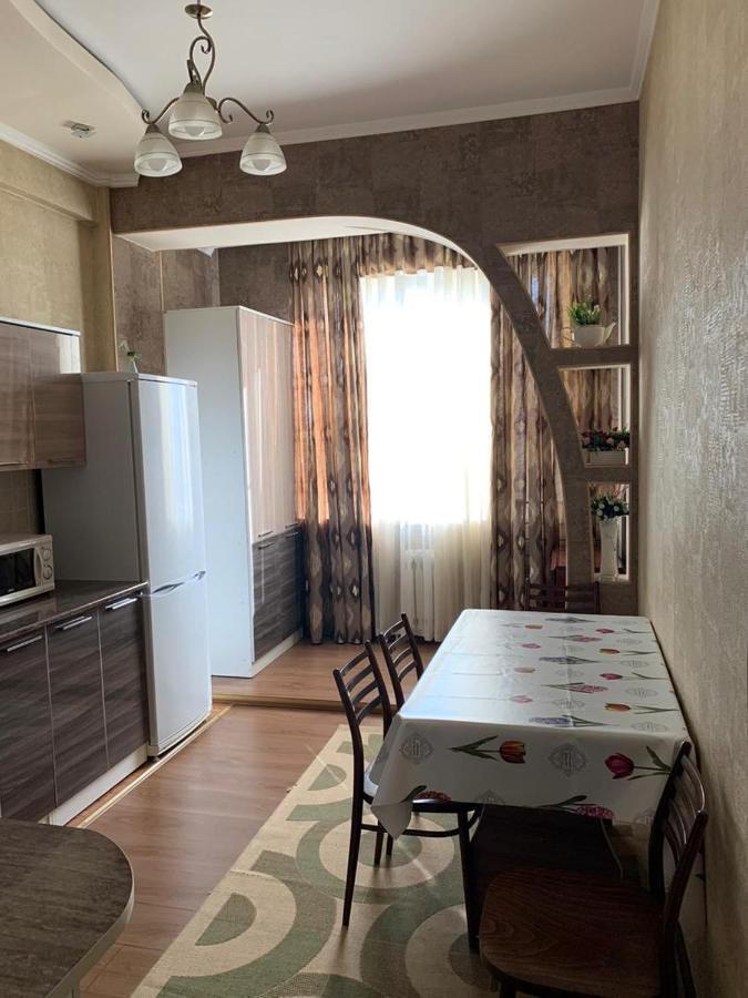Bishkek, Promenade Appartement Buitenkant foto